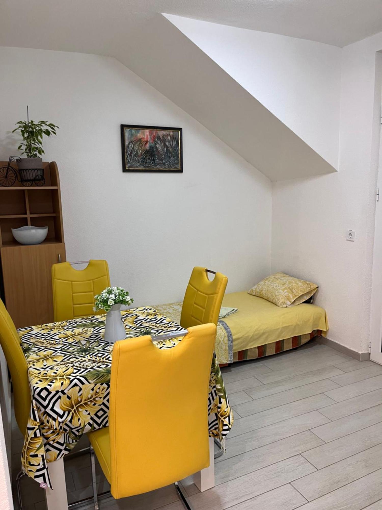 Id Apartments ติวัต ภายนอก รูปภาพ