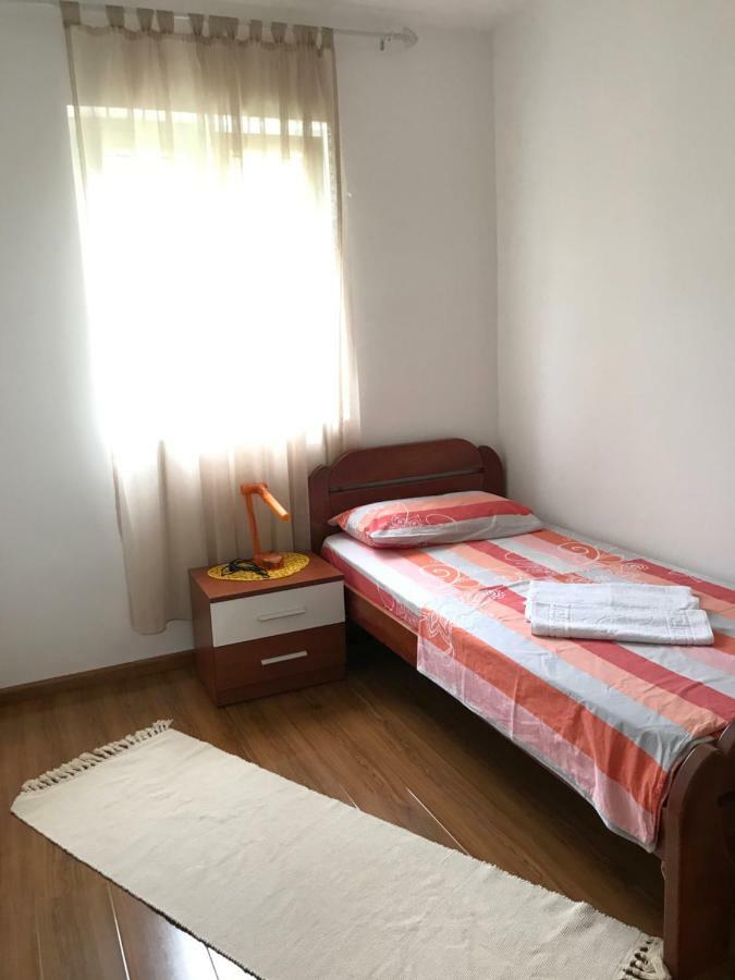 Id Apartments ติวัต ภายนอก รูปภาพ