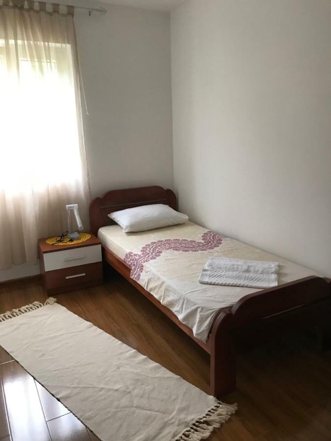 Id Apartments ติวัต ภายนอก รูปภาพ