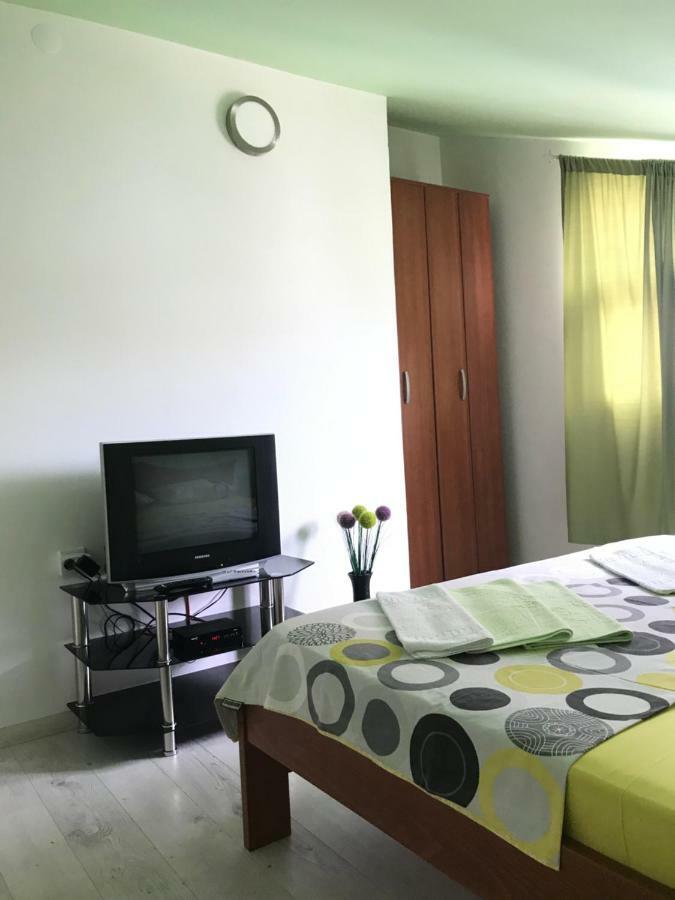 Id Apartments ติวัต ภายนอก รูปภาพ